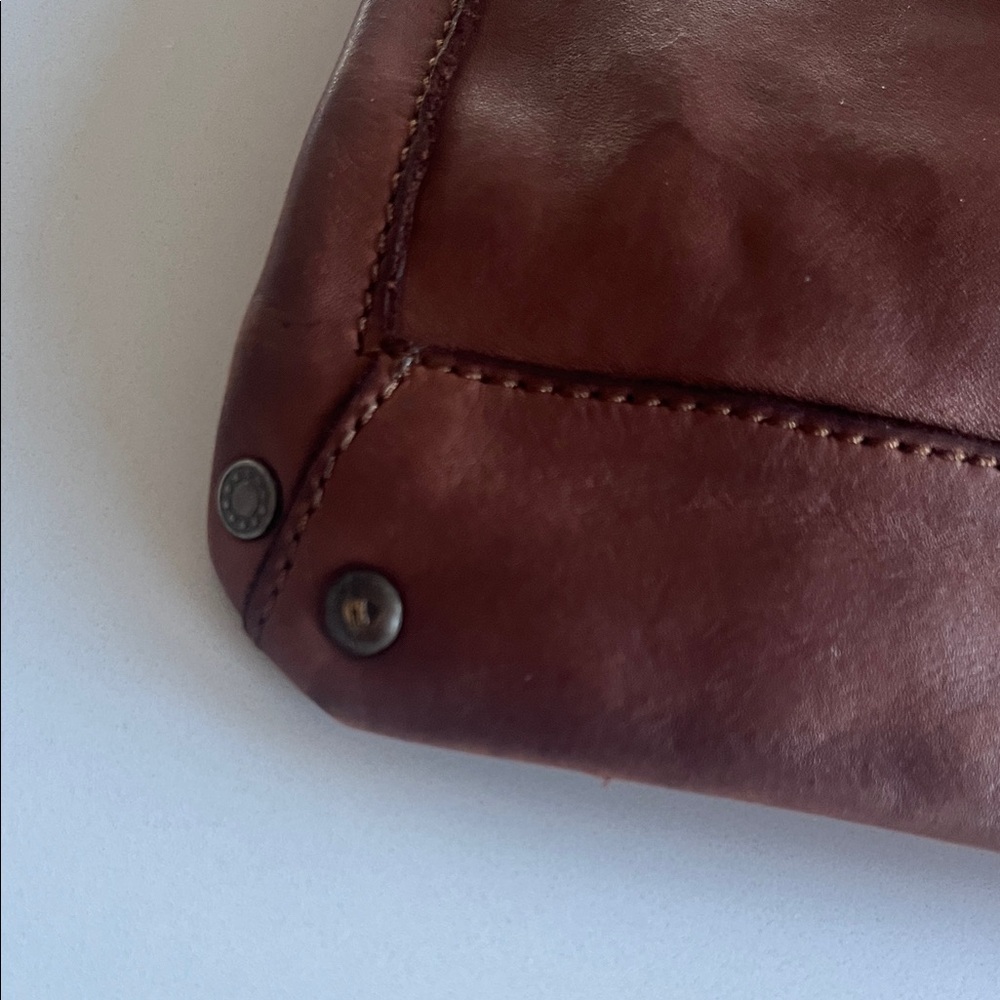 Brown Leather Shoulder Bag - Picture 3 of 8